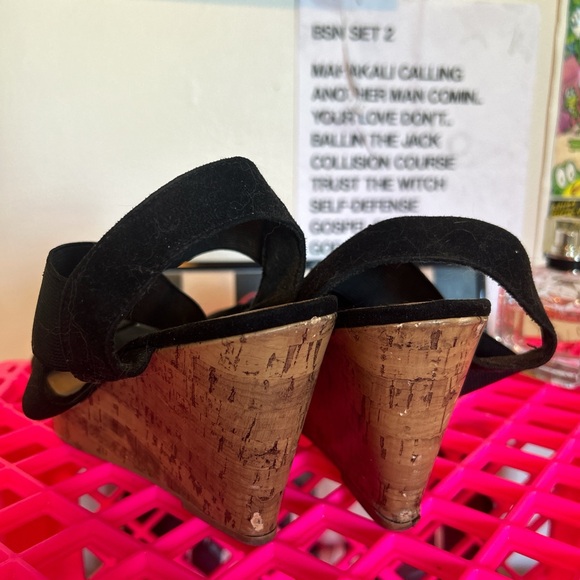 American Eagle By Payless Black Wedge Sandals Strappy Design - Picture 2 of 3